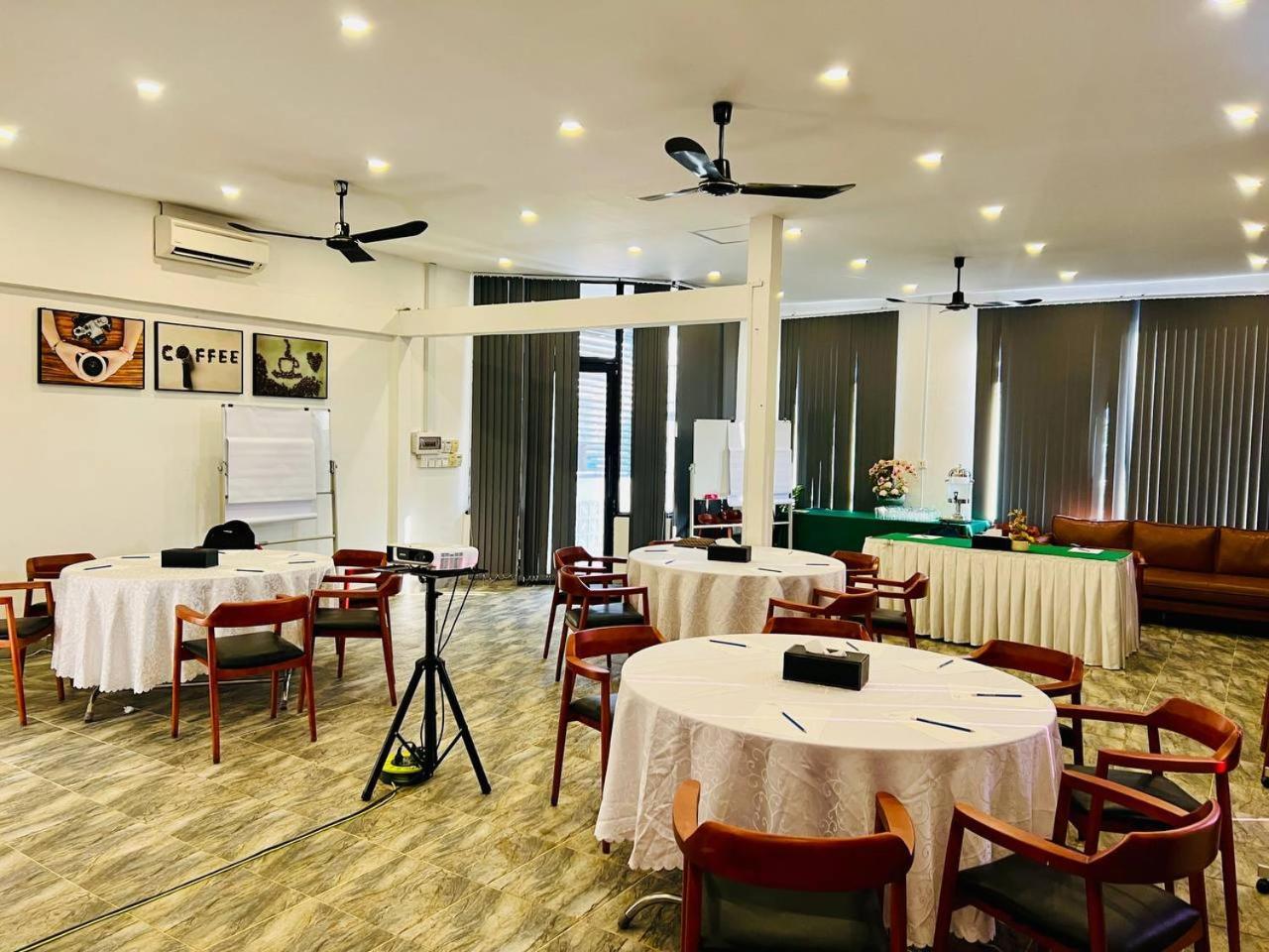 Sea Breeze Resort Sihanoukville Ngoại thất bức ảnh