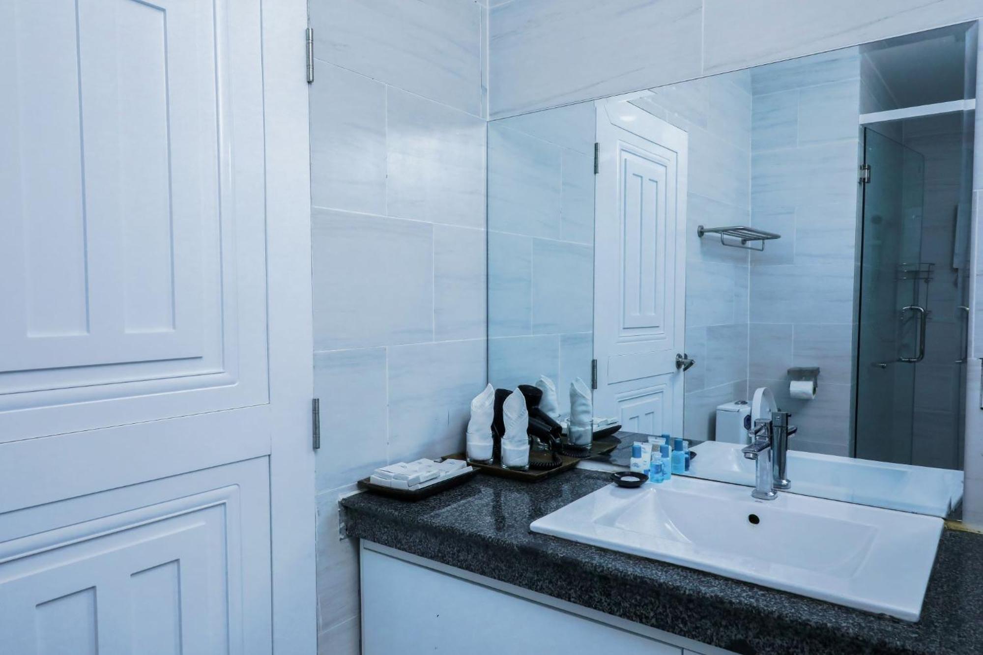 Sea Breeze Resort Sihanoukville Ngoại thất bức ảnh